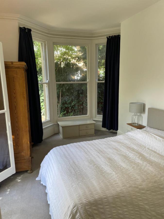 Spacious 2 Bedroom Apartment With Garden Cambridge  Kültér fotó