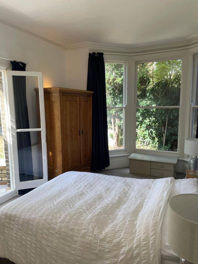 Spacious 2 Bedroom Apartment With Garden Cambridge  Kültér fotó